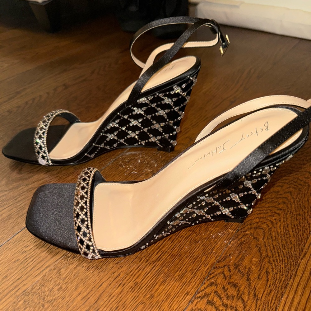 Nester Johnson Brand New Never Worn